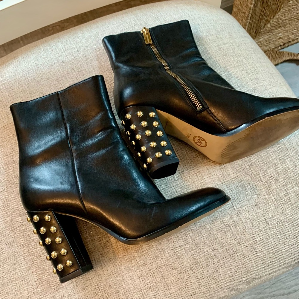 EUC Michael Kors Black Leather Ankle Boots 7.5